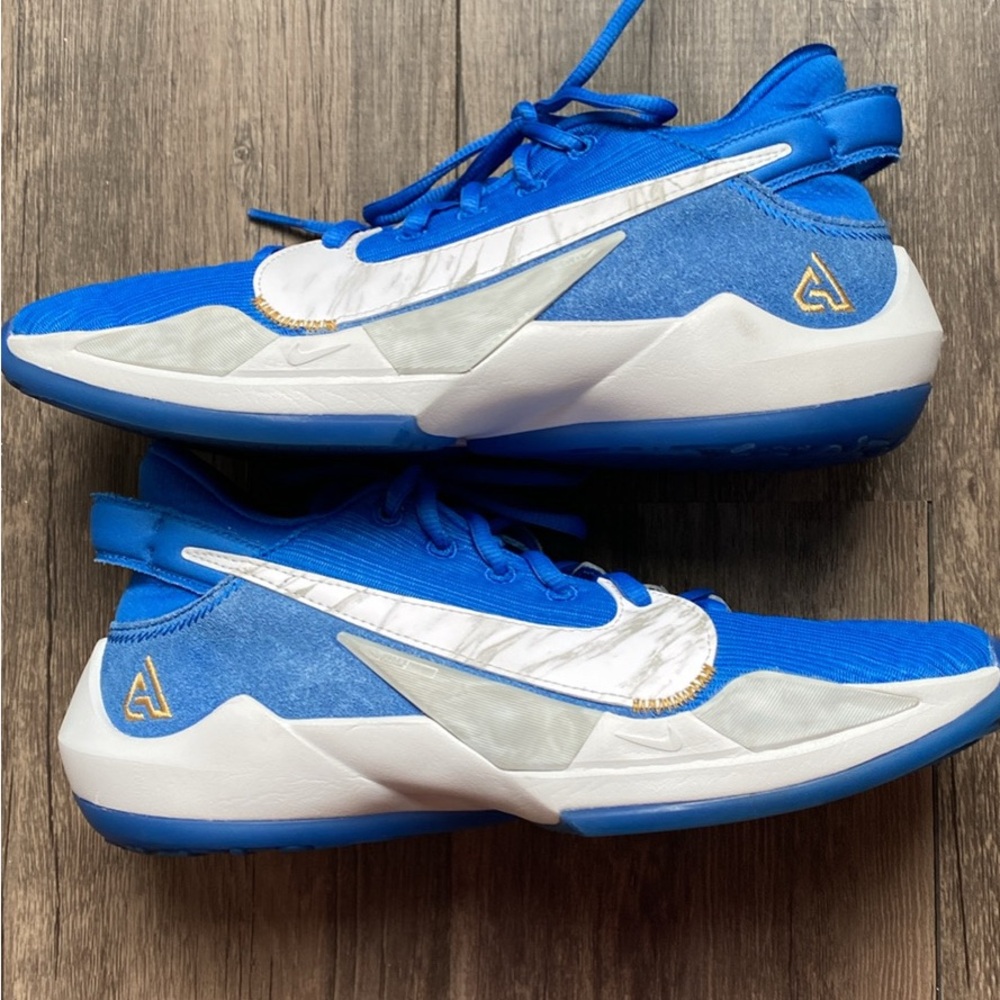 Nike Big Boy’s Basketball Sneakers Size 6Y - Picture 3 of 10